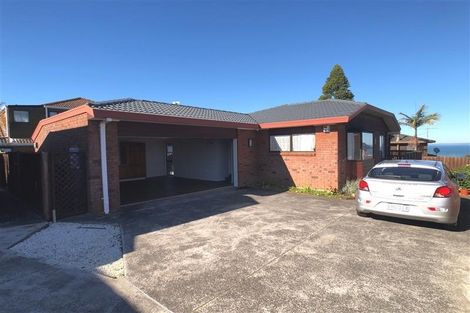 Photo of property in 3/111 Donovan Street, Blockhouse Bay, Auckland, 0600