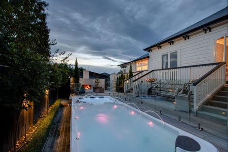 Photo of property in 12 Farndon Road, Clive, 4102