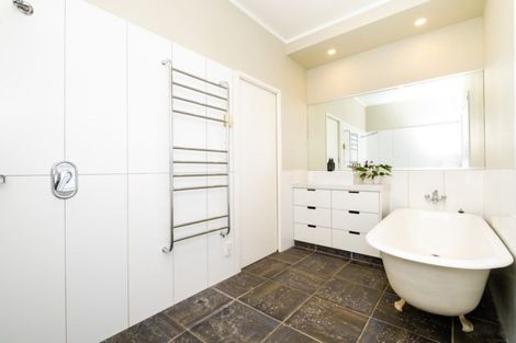 Photo of property in 5 Ferguson Avenue, Westshore, Napier, 4110