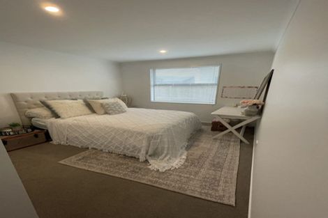 Photo of property in 2 Symes Drive, Red Beach, 0932