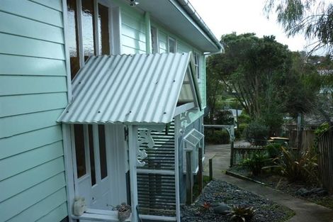 Photo of property in 59 Ellice Road, Totara Vale, Auckland, 0629