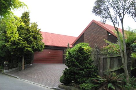 Photo of property in 2/8 Cricklewood Place Avonhead Christchurch City