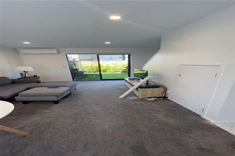 Photo of property in 7/22 Yeovil Road, Te Atatu Peninsula, Auckland, 0610