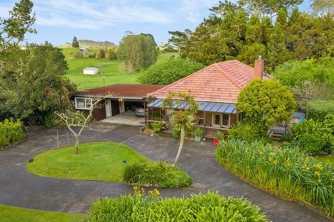 Photo of property in 445 Kahikatea Flat Road, Waitoki, Kaukapakapa, 0871