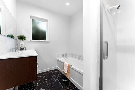 Photo of property in 22 Mcclintock Road, Massey, Auckland, 0614