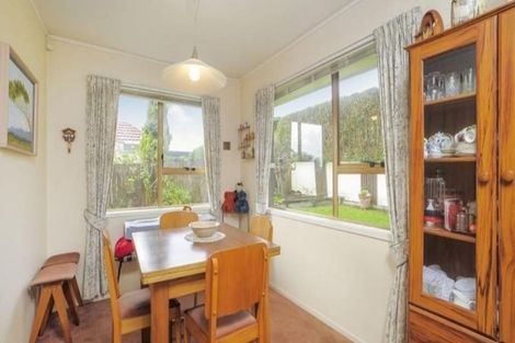 Photo of property in 2/13 Waitaki Street, Henderson, Auckland, 0612
