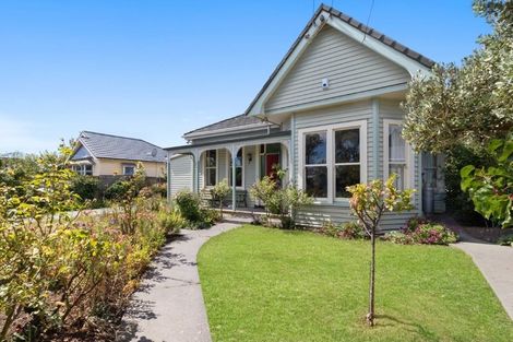 Photo of property in 16 Stapletons Road, Richmond, Christchurch, 8013