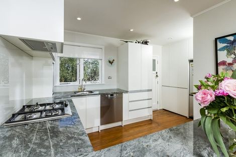 Photo of property in 120a Vauxhall Road, Narrow Neck, Auckland, 0624