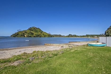 Photo of property in 858 Pataua South Road, Pataua South, Onerahi, 0192