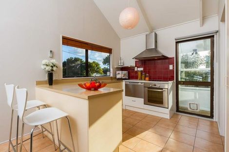 Photo of property in 81 Astley Avenue, New Lynn, Auckland, 0600