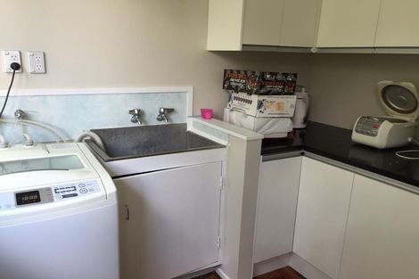 Photo of property in 17 Gregory Place, Mount Roskill, Auckland, 1041