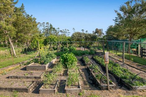 Photo of property in 69a Pipitiwai Drive, Helensville, Kaukapakapa, 0871