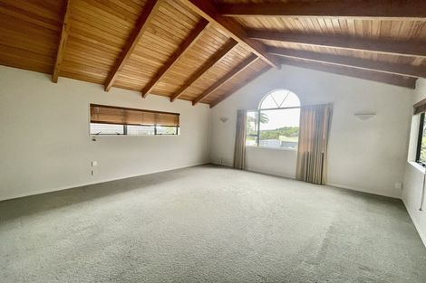 Photo of property in 35 Peretao Rise, The Gardens, Auckland, 2105