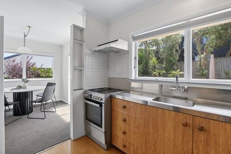 Photo of property in 100 Alexander Road, Raumati Beach, Paraparaumu, 5032