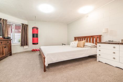 Photo of property in 30 Palomino Drive, Henderson, Auckland, 0612