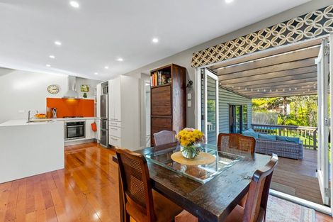 Photo of property in 14 Rosecamp Road, Beach Haven, Auckland, 0626