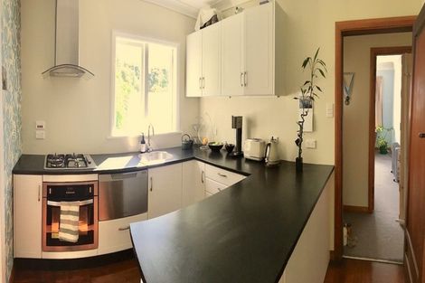 Photo of property in 40 Jackson Street, Island Bay, Wellington, 6023