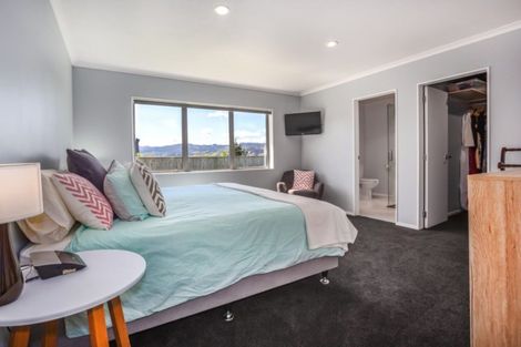 Photo of property in 120 Endeavour Drive, Whitby, Porirua, 5024