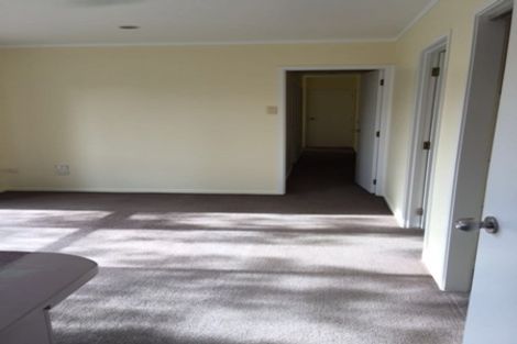 Photo of property in 24 Pukatea Avenue, Albany, Auckland, 0632