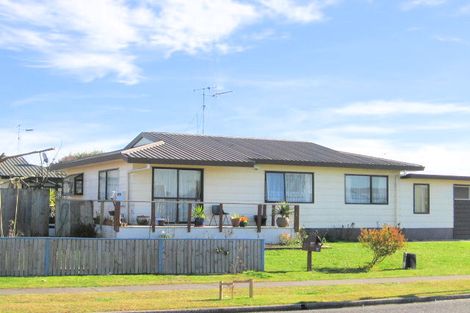 Photo of property in 20a Lloyd Drive, Nawton, Hamilton, 3200