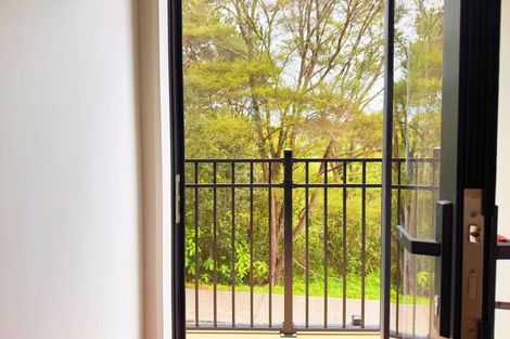 Photo of property in 95d Oreil Avenue, West Harbour, Auckland, 0618