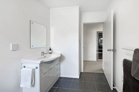 Photo of property in 6 Yasmin Lane, Kinloch, Taupo, 3377