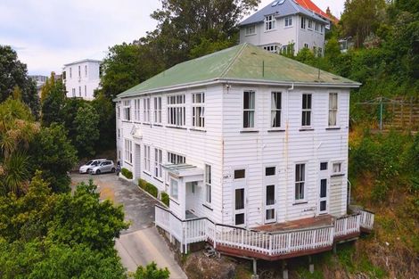 Photo of property in 48 Aurora Terrace, Kelburn, Wellington, 6012