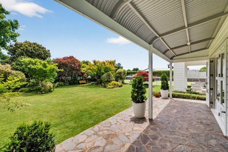 Photo of property in 27 Neeve Road, Taradale, Napier, 4112