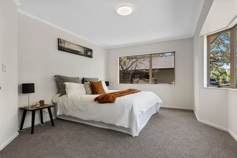 Photo of property in 22 Poturi Streams Avenue, Titirangi, Auckland, 0604