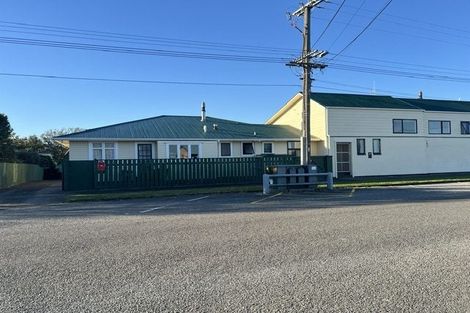 Photo of property in 31 Avenue Road, Foxton, 4814