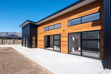 Photo of property in 12 Teal Place, Lake Hawea, Wanaka, 9382