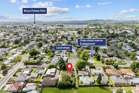 Photo of property in 12 Cross Street, Papakura, 2110