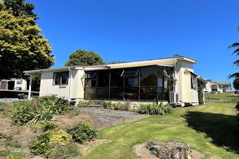 Photo of property in 11 Stuart Street, Owaka, 9535