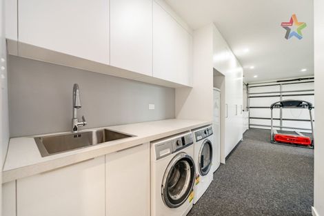 Photo of property in 10 Meadowbank Drive, Belmont, Lower Hutt, 5010