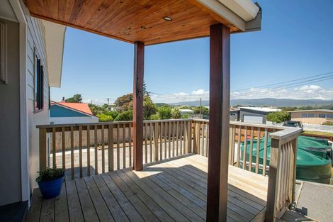 Photo of property in 35 Gawler Street, Te Horo Beach, Otaki, 5581