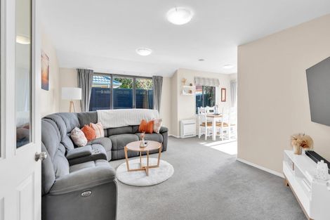 Photo of property in 15 John Olliver Terrace, Halswell, Christchurch, 8025