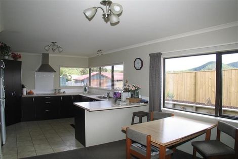 Photo of property in 5 Weka Place, Picton, 7220