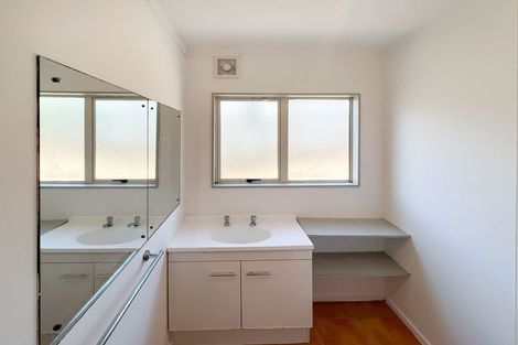 Photo of property in 39 Carillon Place, Massey, Auckland, 0614