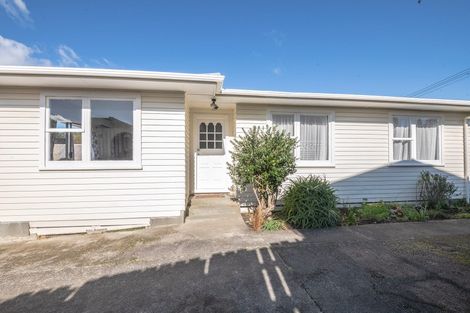 Photo of property in 31 Swansea Street, Cannons Creek, Porirua, 5024