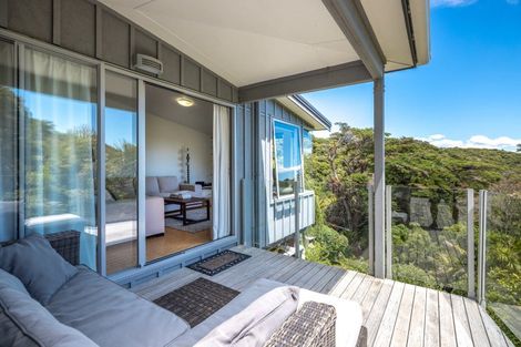 Photo of property in 142 Waiheke Road, Waiheke Island, 1971