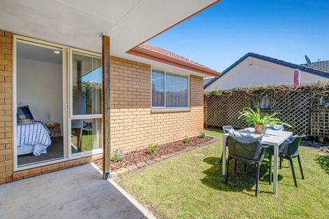 Photo of property in 8/262 Centreway Road, Orewa, 0931