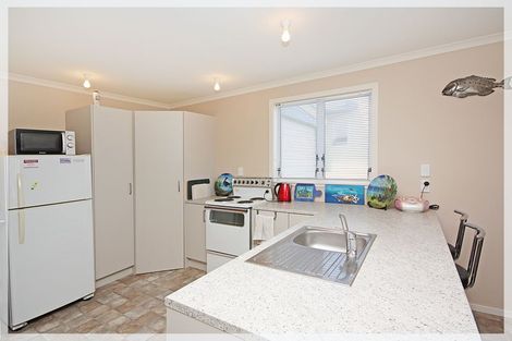 Photo of property in 13 Nelson Street, Foxton Beach, Foxton, 4815