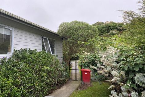 Photo of property in 4 Abbey Way, Whitby, Porirua, 5024