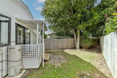 Photo of property in 25 Normandy Place, Henderson, Auckland, 0610
