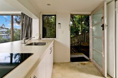 Photo of property in 81 Oaktree Avenue, Browns Bay, Auckland, 0630