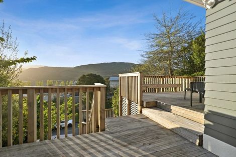 Photo of property in 16 Manor Drive, Stokes Valley, Lower Hutt, 5019