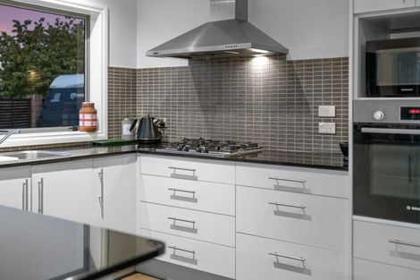 Photo of property in 33 Woodleigh Place, Ohauiti, Tauranga, 3112