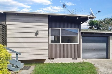 Photo of property in 1/308 Te Atatu Road, Te Atatu South, Auckland, 0610