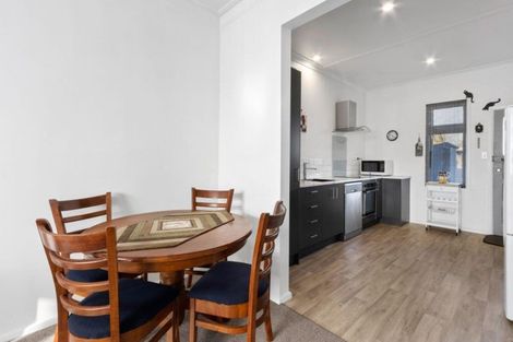 Photo of property in 2/503 Avenue Road East, Hastings, 4122