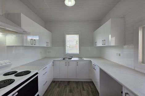 Photo of property in 123 Vigor Brown Street, Napier South, Napier, 4110